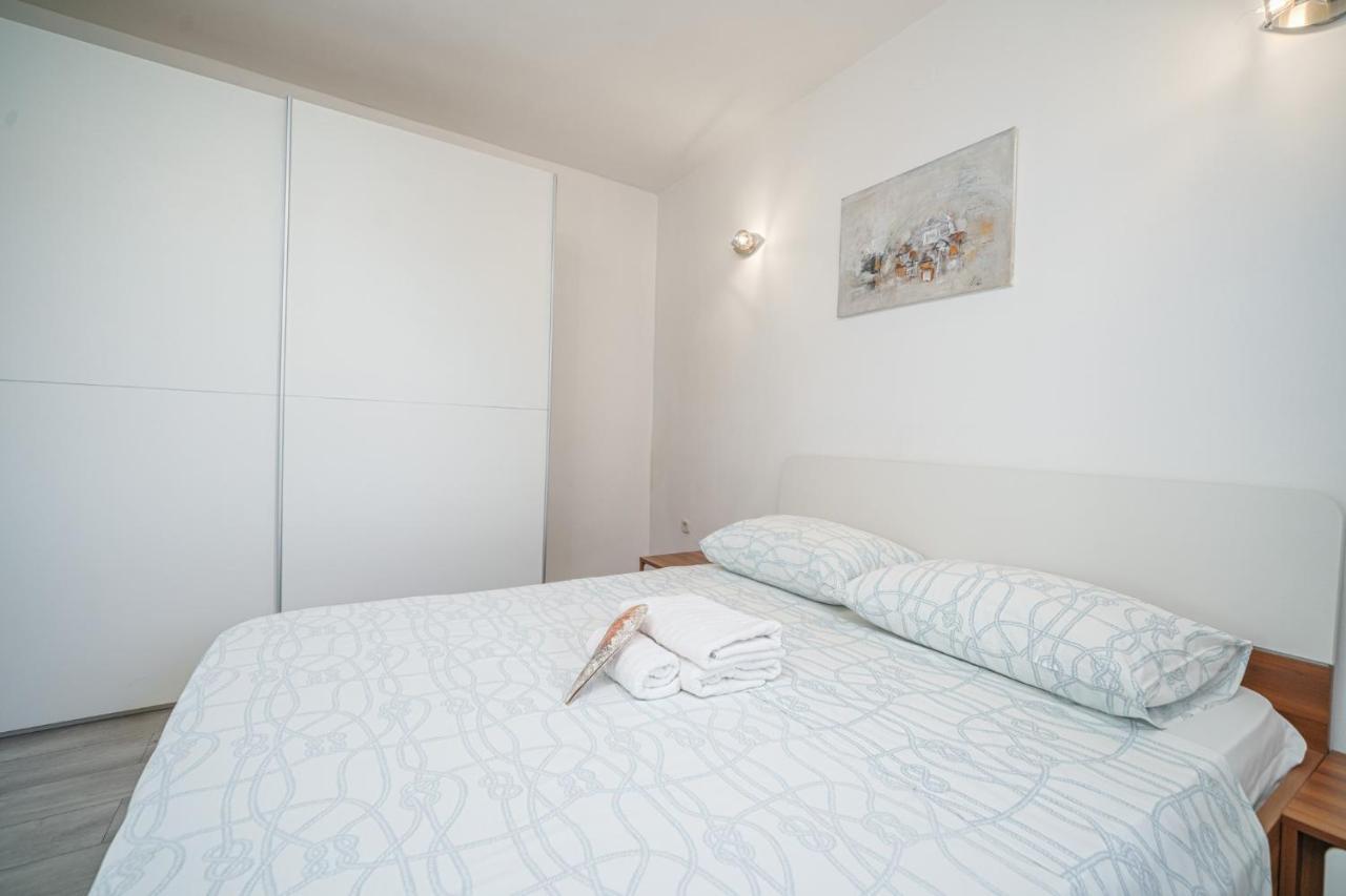 Apartmani Gabriella Vodice Exterior photo
